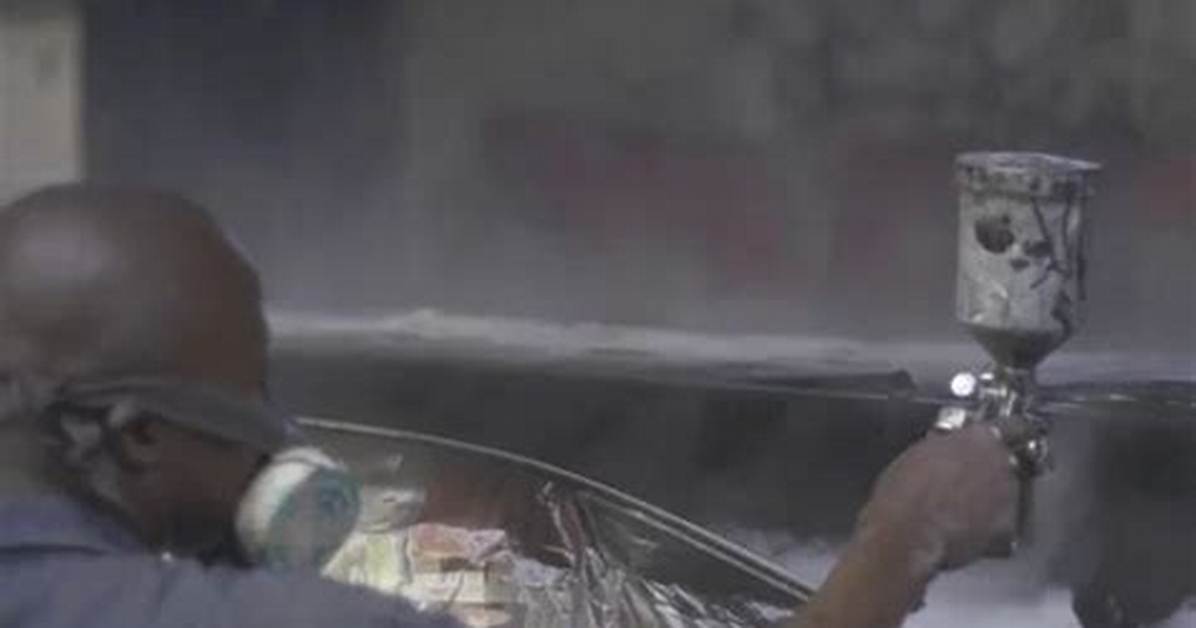 Caught on Camera: Mechanic Spray-Paints Old Part Instead of Chevrolet Compressor Replacement in Viral Tiktok