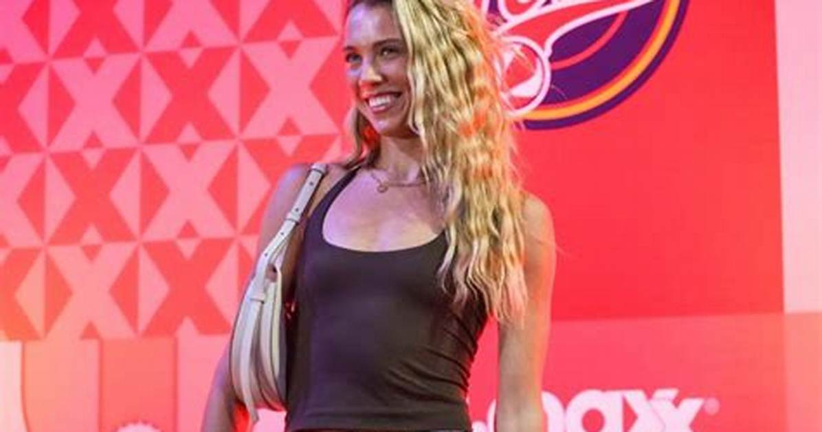 Every Viral Lexie Hull Pregame Look Ranked: Photos, Details, and Brands