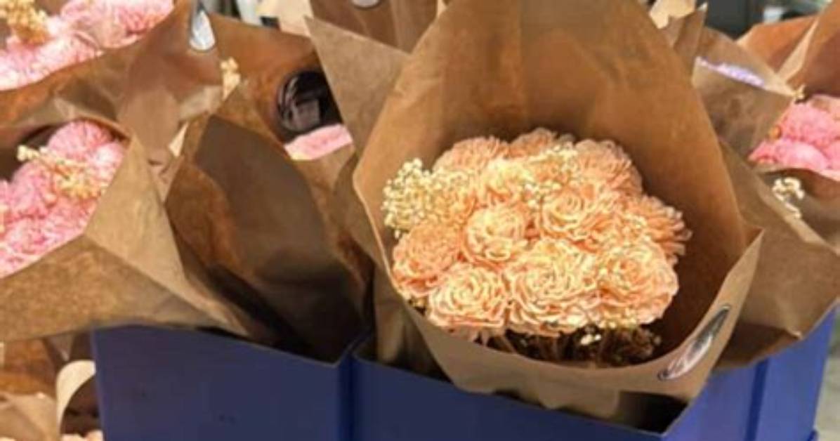 Fact-Check: Are Lowe's Wooden Flowers Official Inventory or a Third-Party Trend?