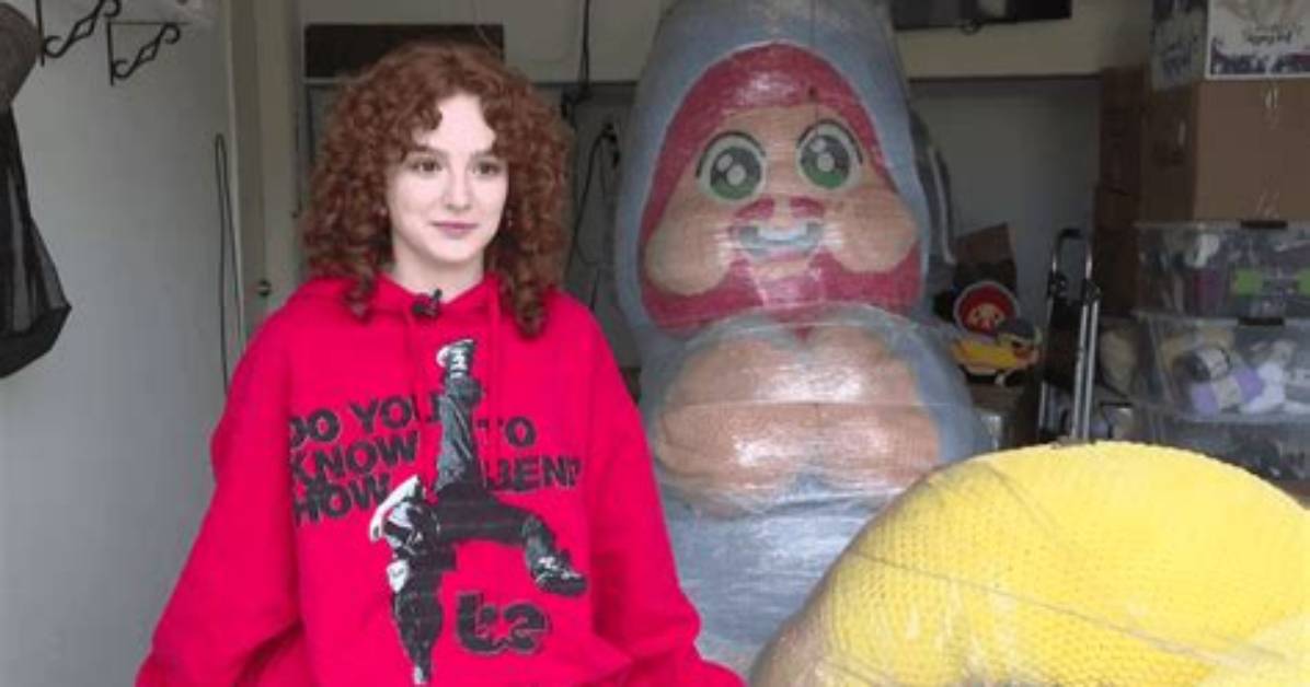 How a 19-Year-Old Crocheter Stitched Her Way to Caseoh and Guinness Fame