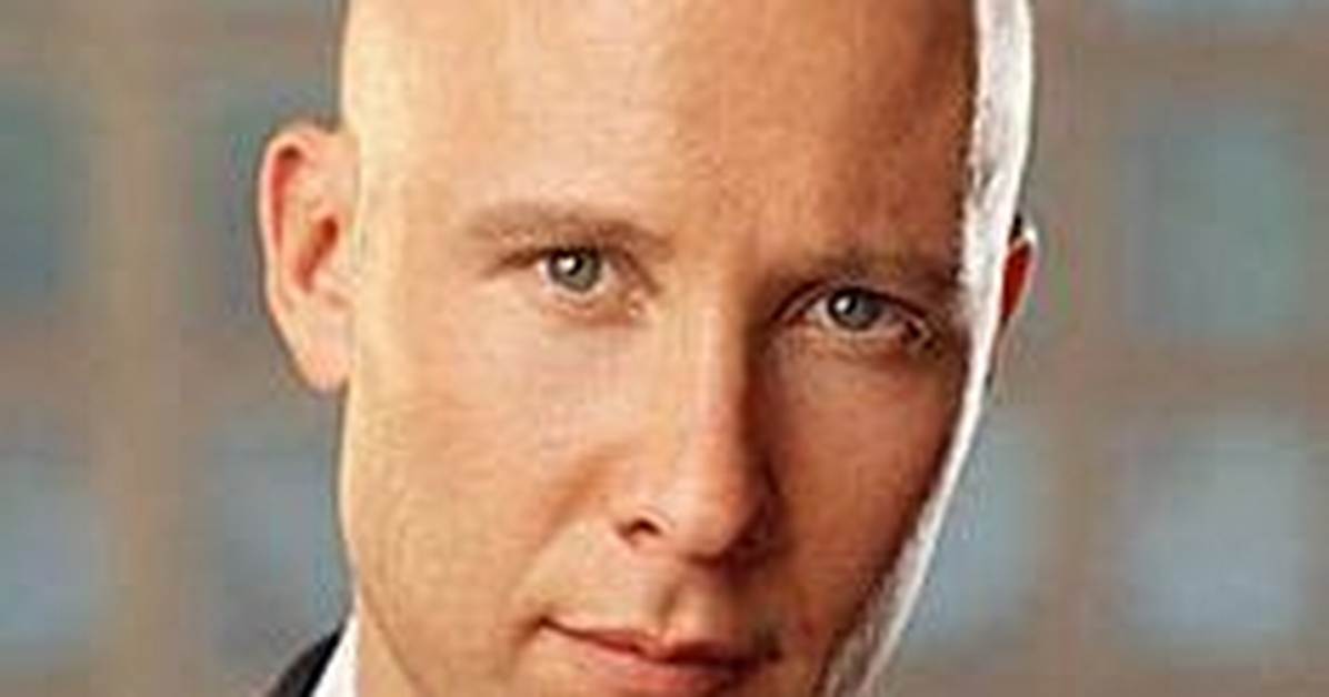 How Tall Is Michael Rosenbaum Really? the Smallville Stature Secrets Revealed