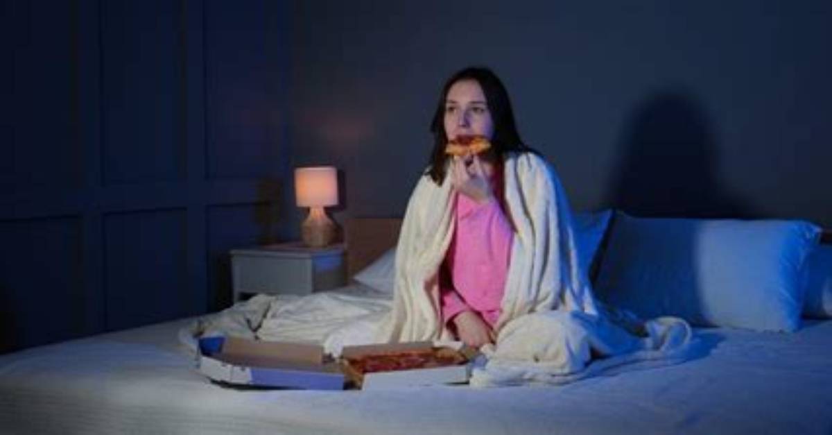 Is Snacking Before Bed Truly Bad for You? Dietitians Debunk Midnight Food Myths
