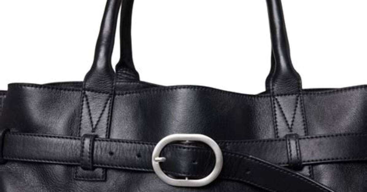 Is the Final Draft Belted Bag Worth the Price? Materials and Real Value