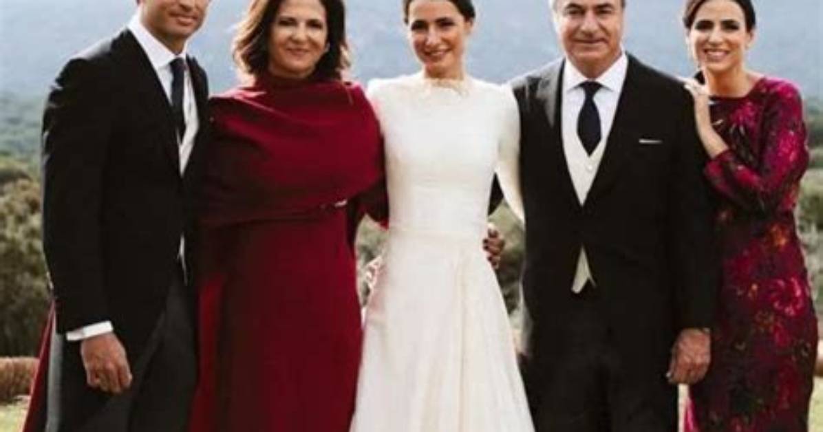 Meet Carlos Sainz's Sisters: Inside the Private Lives of Blanca and Ana Sainz
