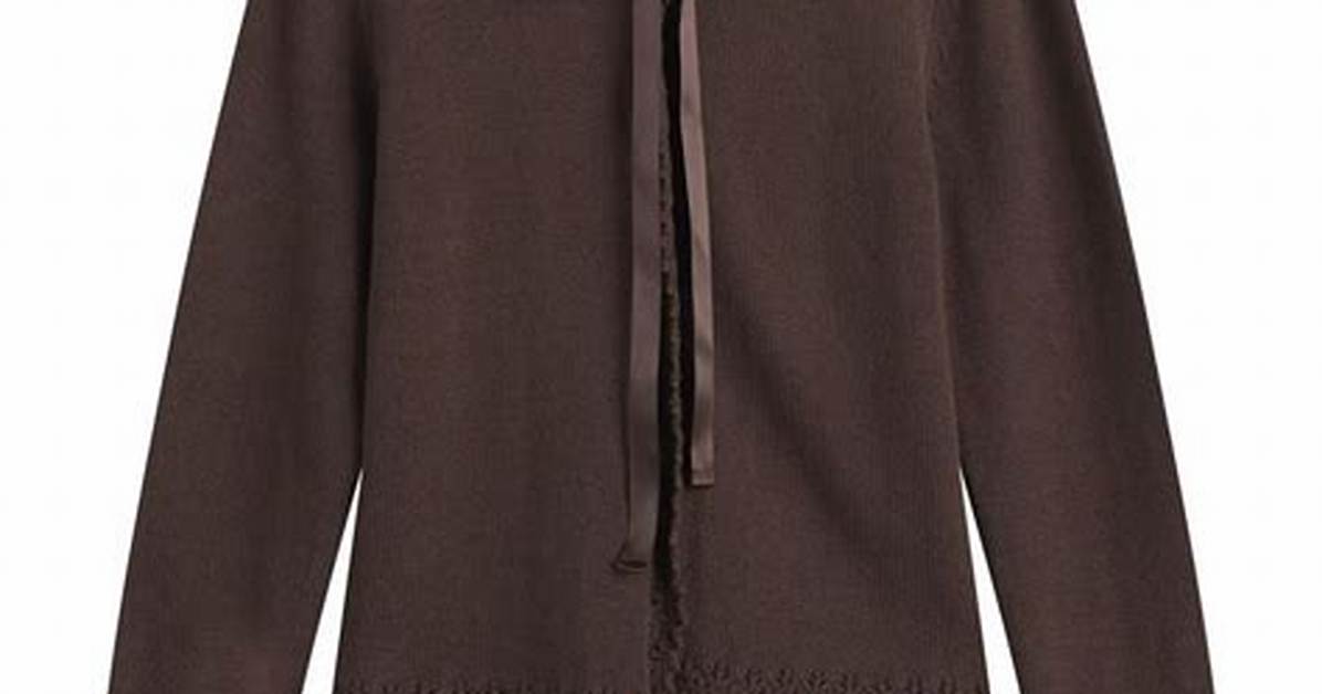 My Mum Made It Lace Knit Cardigan Review: Fit, Fabric, and Real-Life Photos