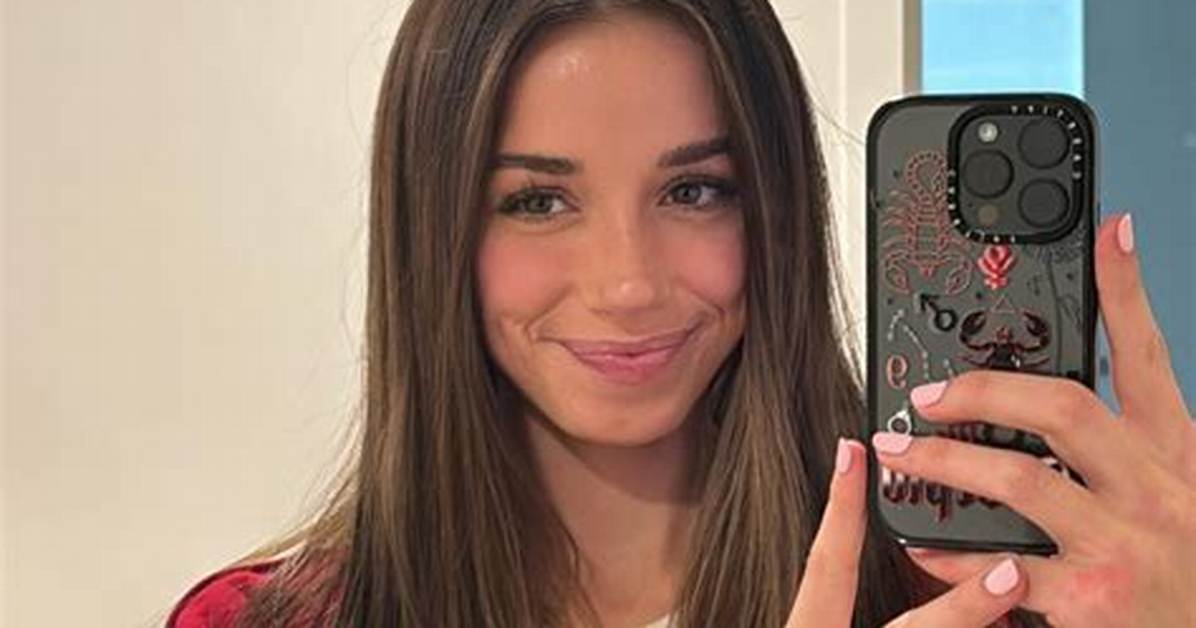 Sadie Mckenna Instagram Timeline: How One Red Bikini Photo Captured Global Headlines