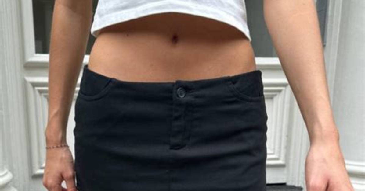 The Complete Brandy Melville Dirndl Skirt Guide: Sizing, How to Style, and Where to Shop