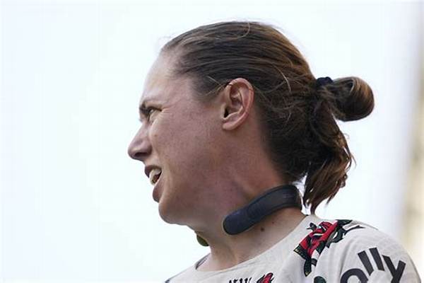 The Intriguing World of Necks: Individuals with Extraordinary Cervical Length